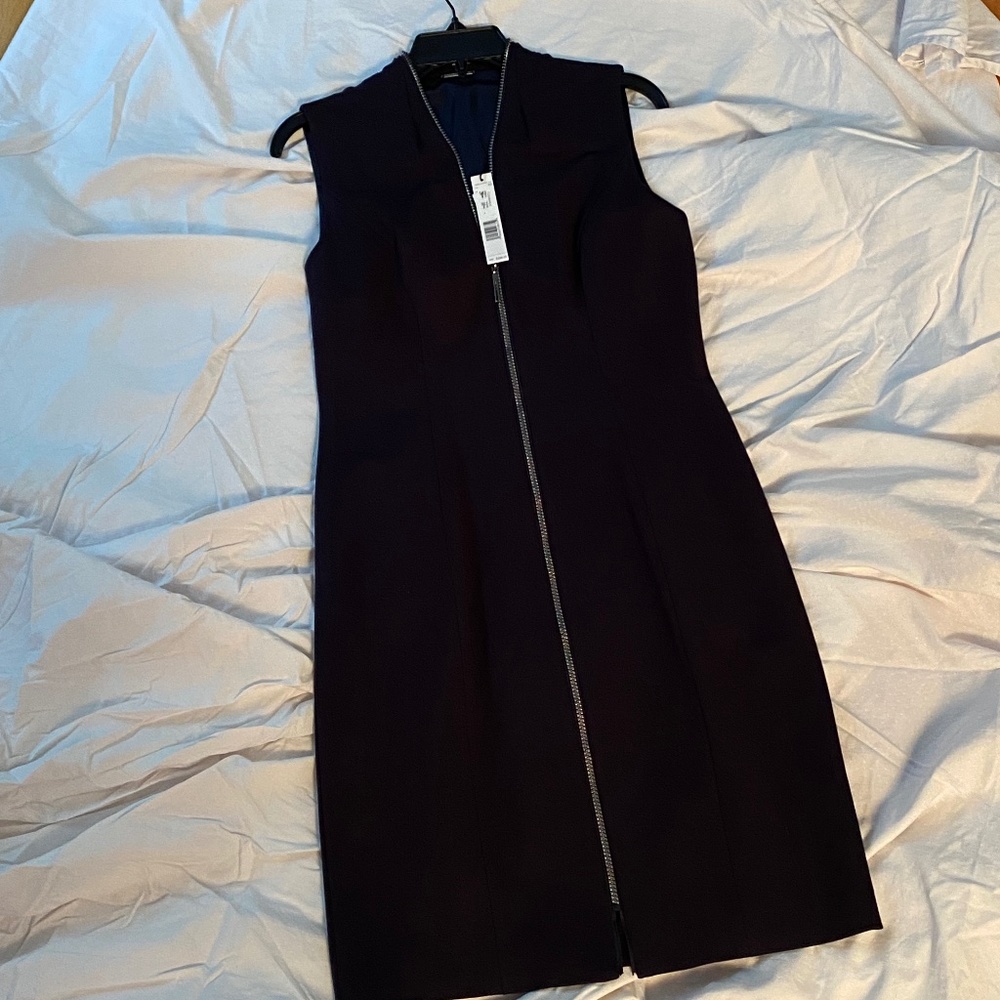 Ellie Tahari Navy sleeveless dress